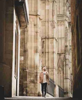 突发曝光：黑料网疑似后台交易，流量艺人瞬间暴跌