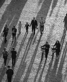 如何在抖音成人版提升账号权重？-内容创新指南